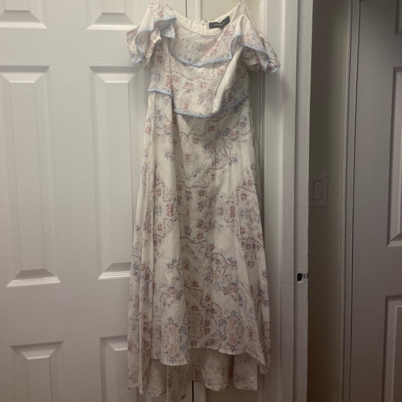 NWT BCBGMaxazria floral print cold-shoulder dress - Picture 2 of 7